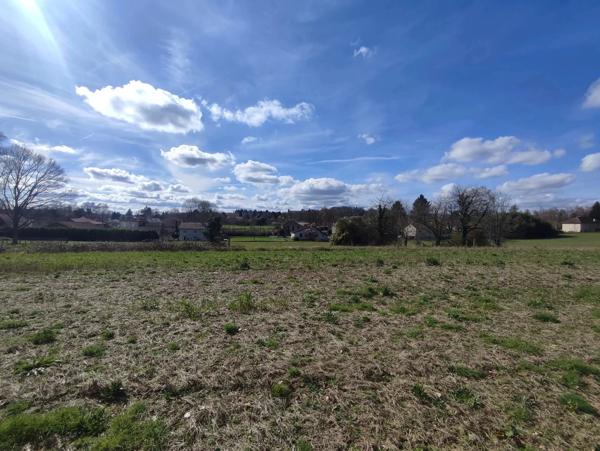 Terrain plat constructible 3000m2