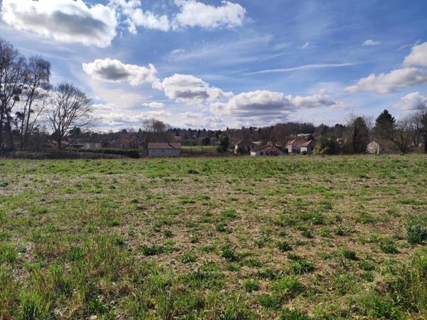 Terrain plat constructible 3000m2