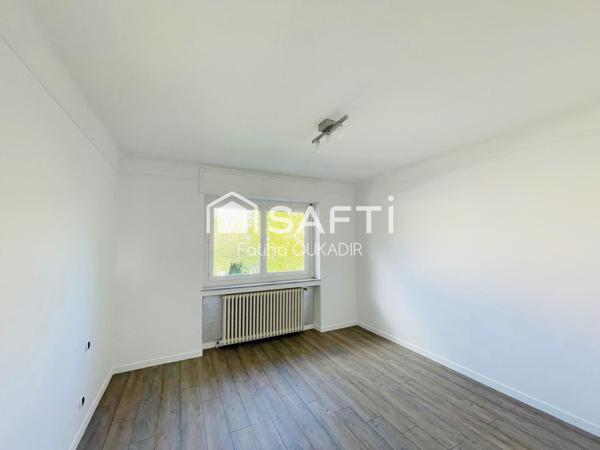 Villa californienne 5 pièces de 173 m² au sol avec piscine et jardin de 1 022 m² à Rombas