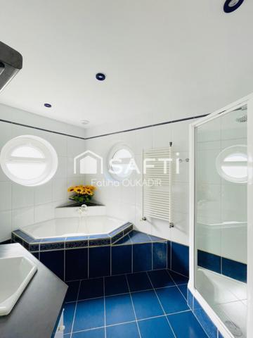 Villa californienne 5 pièces de 173 m² au sol avec piscine et jardin de 1 022 m² à Rombas