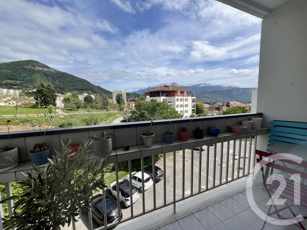 Appartement F4 à vendre  4 pièces - 76,65 m2 VOIRON - 38