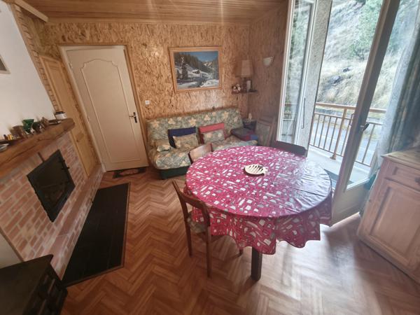 Les Angles (66210) APPARTEMENT F2 + GARAGE