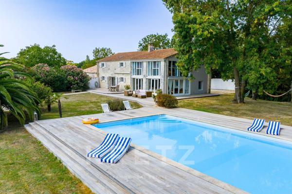 Propriété d’exception sur l’Île d’Oléron, 245 m² au cœur d’un parc de 1,3 ha avec piscine et étang