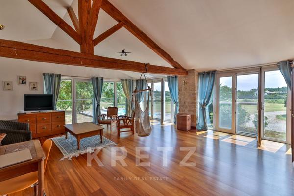 Propriété d’exception sur l’Île d’Oléron, 245 m² au cœur d’un parc de 1,3 ha avec piscine et étang