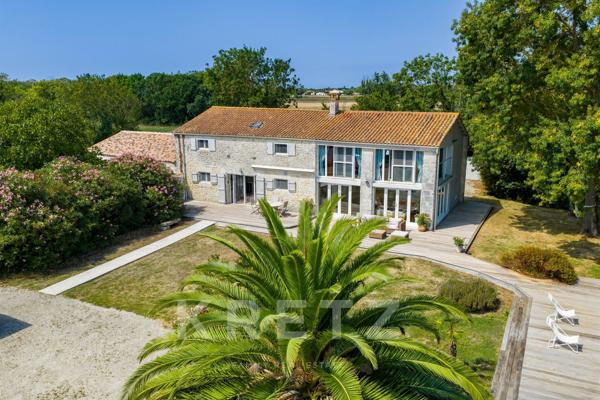Propriété d’exception sur l’Île d’Oléron, 245 m² au cœur d’un parc de 1,3 ha avec piscine et étang