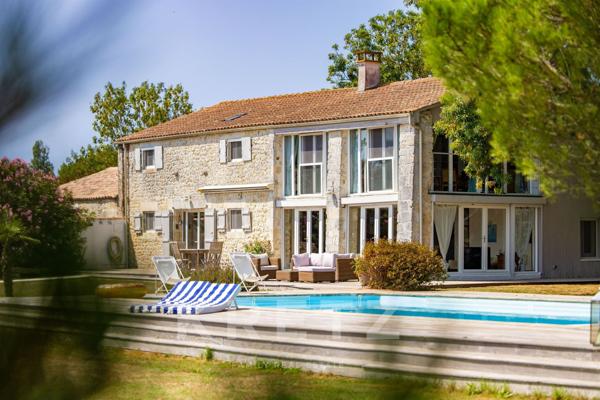 Propriété d’exception sur l’Île d’Oléron, 245 m² au cœur d’un parc de 1,3 ha avec piscine et étang