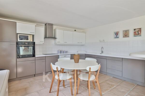 Propriété d’exception sur l’Île d’Oléron, 245 m² au cœur d’un parc de 1,3 ha avec piscine et étang