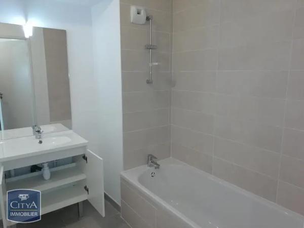 Appartement à louer 3 pièces 62.75m²