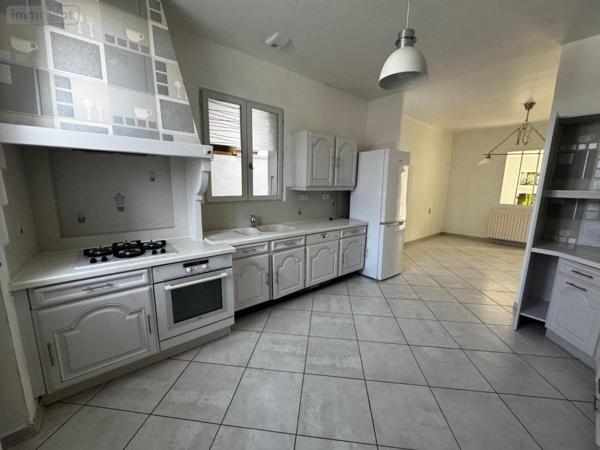 Maison à louer à Dole dans le Jura (39100), ref : 39033-L453