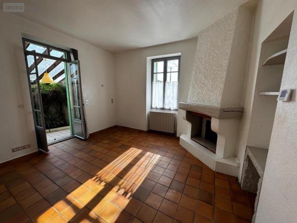 Maison à louer à Dole dans le Jura (39100), ref : 39033-L453