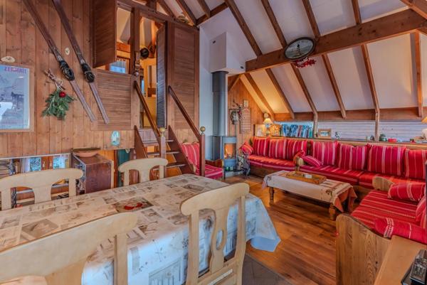 Chalet Grand Roc avec vue sur le Lac Léman à Thollon les Memises