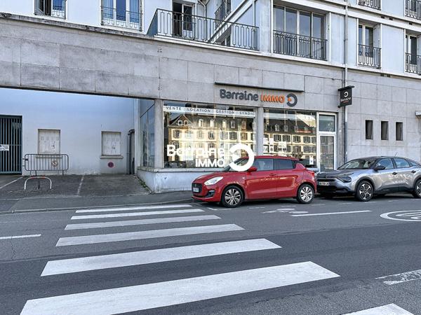 Vente entrepôt à Morlaix 307.7m²