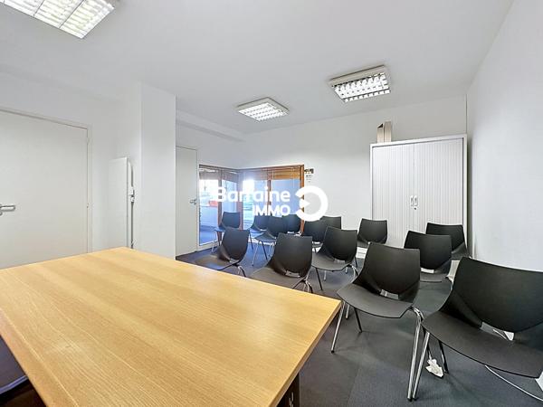 Vente entrepôt à Morlaix 307.7m²