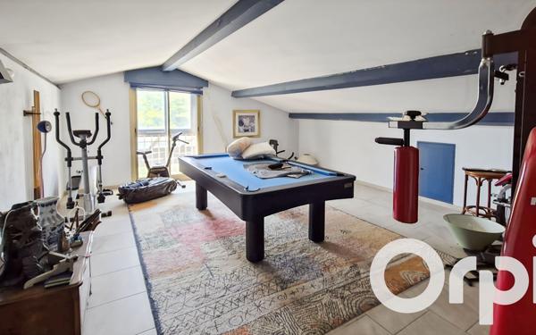 Maison à vendre    10 pièces •  Saint-Alexandre