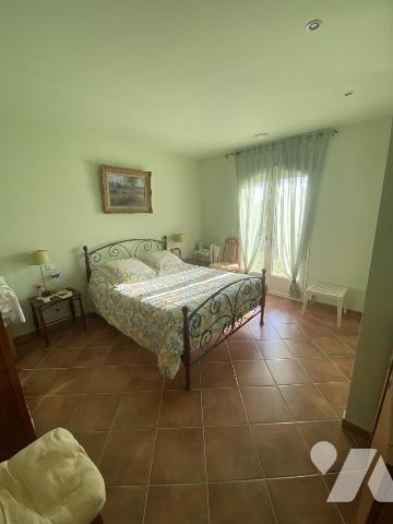MAISON PROVENÇALE AVEC PISCINE ET OLIVERAIE