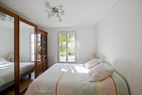 Maison Cabries 8 pièce(s) 190 m2