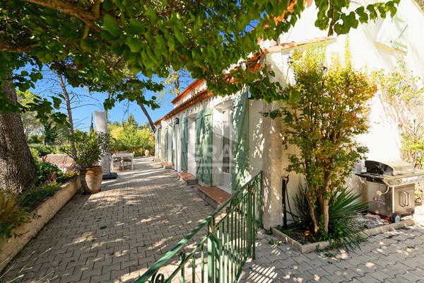 Maison Cabries 8 pièce(s) 190 m2