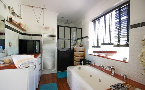 Maison à vendre    4 pièces •  Aytré