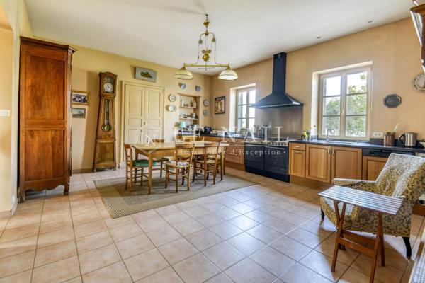 Propriété du XIXe siècle avec dépendances dans le vignoble Nantais