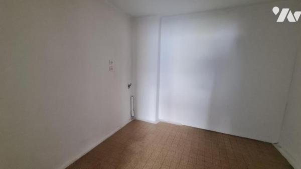 A VENDRE - SAINT-NAZAIRE OUEST - OCEANIS - 4 chambres et grand garage / hangar de 75 m².