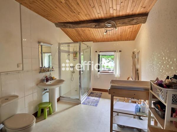 Maison 8 pièces - 237 m²