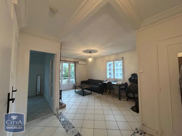 Appartement à louer 3 pièces 57m²