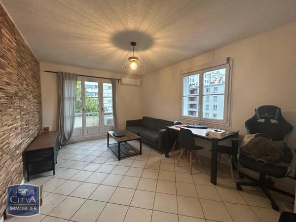 Appartement à louer 3 pièces 57m²