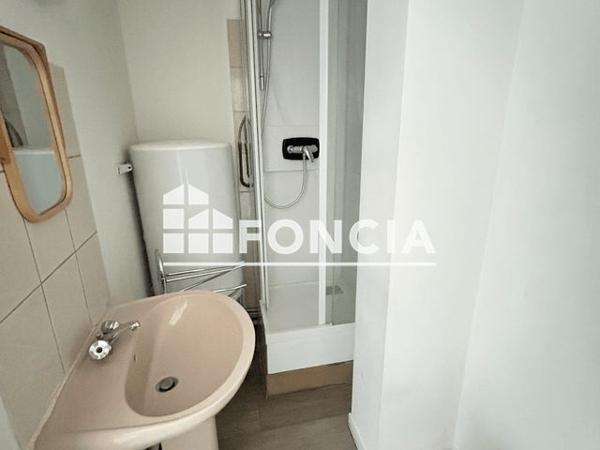 Location Studio 12 m² - 1 PLACE DE LA MOTTE Limoges 87000