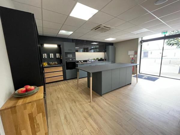 Murs commerciaux / Ensemble immobilier professionnel - Nevers