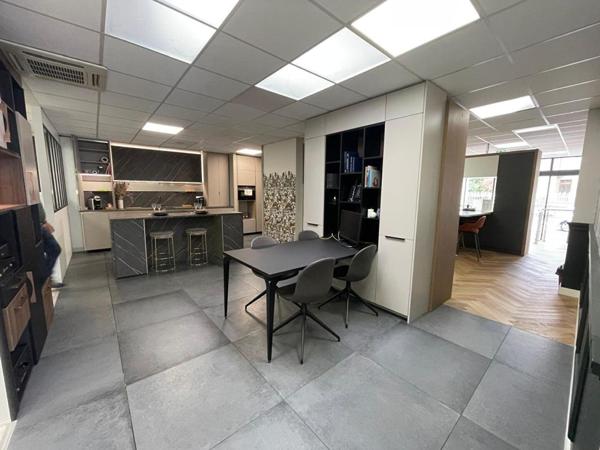 Murs commerciaux / Ensemble immobilier professionnel - Nevers