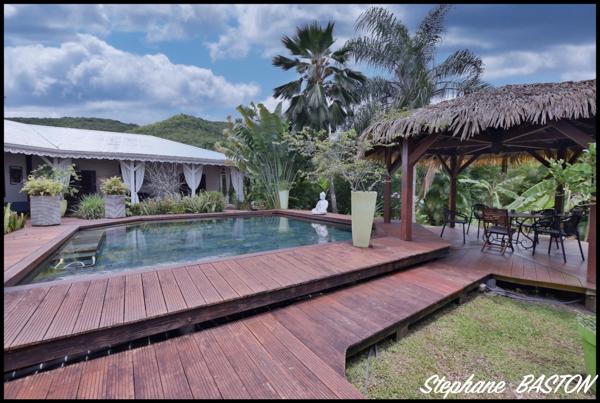 LES TROIS ILETS (972) Maison à vendre 6 pièces - Piscine - terrain de 650m2- 309m2 au sol et 153m2 en intérieur