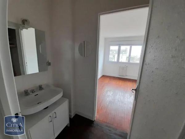 Appartement à louer 5 pièces 98.54m² Châlons-en-Champagne (51000)