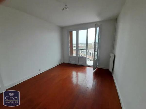 Appartement à louer 5 pièces 98.54m² Châlons-en-Champagne (51000)