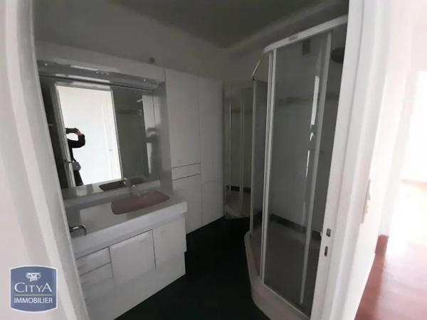 Appartement à louer 5 pièces 98.54m² Châlons-en-Champagne (51000)