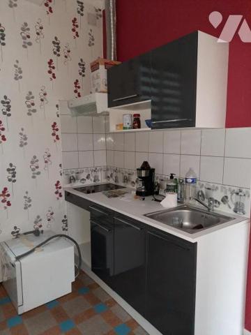 QUEND,  MAISON POSEE SUR GRAND TERRAIN