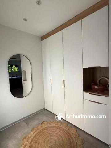 Vente                                                      Maison
                        
                     5 pièces                      154 m2                     à Saint-Germain-le-Châtelet
