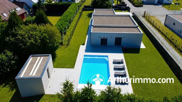 Vente                                                      Maison
                        
                     5 pièces                      154 m2                     à Saint-Germain-le-Châtelet