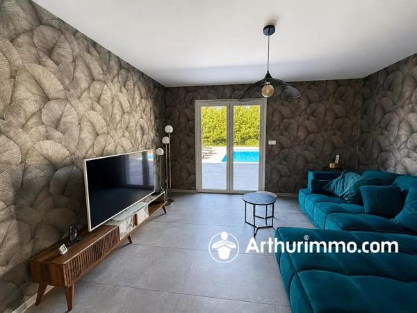 Vente                                                      Maison
                        
                     5 pièces                      154 m2                     à Saint-Germain-le-Châtelet