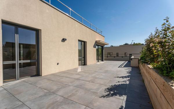 Appartement à vendre    4 pièces • 96 m2 Francheville