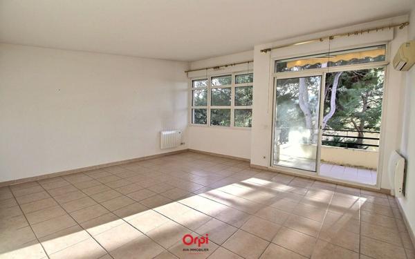 Appartement à vendre    4 pièces • 91,33 m2 Marseille 9