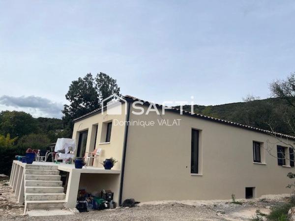 Construction 2025 pour ce F4 jeune et moderne