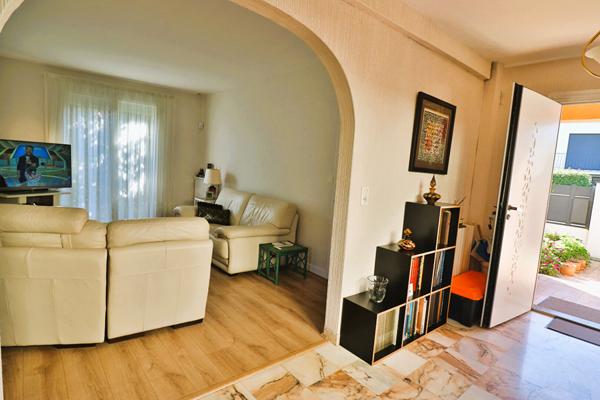 Maison 189 m² 7 pièces  Roseraie