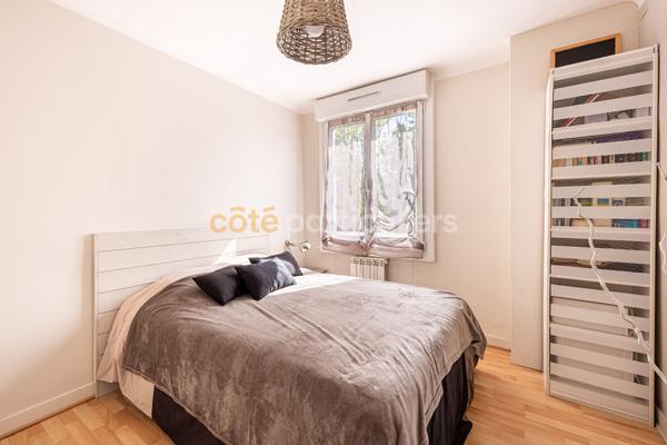 Vente
                Maison121 m² - 5 Pièces -
                    BOUGUENAIS (44340)