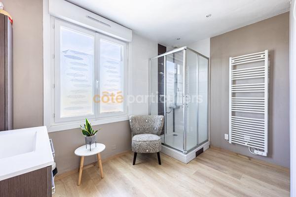 Vente
                Maison121 m² - 5 Pièces -
                    BOUGUENAIS (44340)
