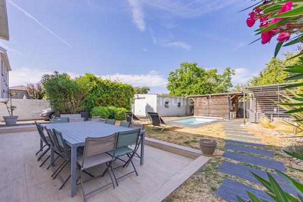 Vente
                Maison121 m² - 5 Pièces -
                    BOUGUENAIS (44340)
