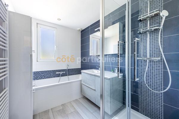 Vente
                Maison121 m² - 5 Pièces -
                    BOUGUENAIS (44340)