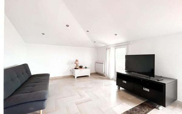 Appartement à louer    3 pièces •  Cannes