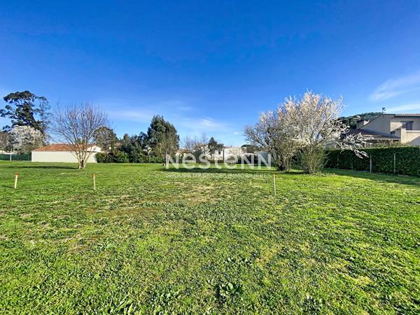 À VENDRE - CUGNAUX - terrain à bâtir de 778 m² entièrement viabilisé et libre de toute construction de maison individuelle
