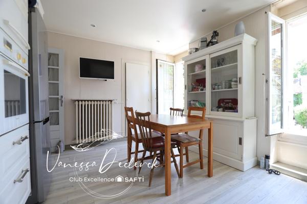 Maison de charme avec jardin - 3 chambres et sous sol total.