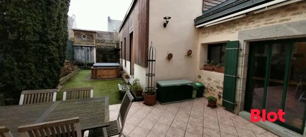 Maison 6 pièce(s)